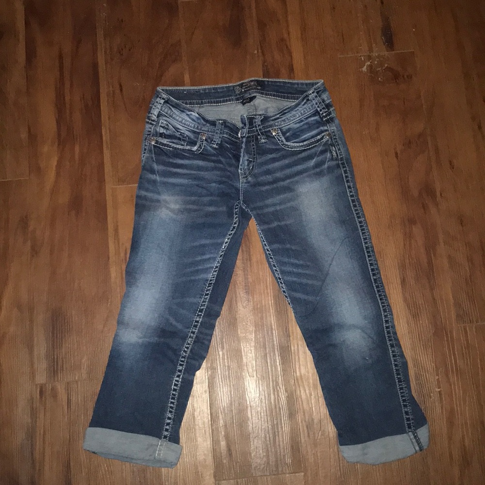 Size 26 Silver Capris